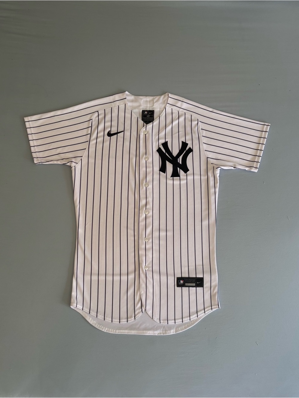 Men’s Nike New York Yankees Authentic Collection MLB Jersey White Size MEDIUM